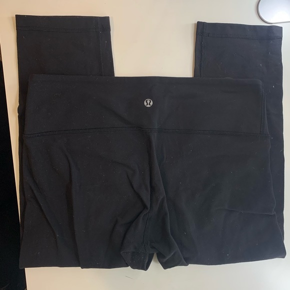 lululemon athletica Pants - Lululemon Cropped Leggings